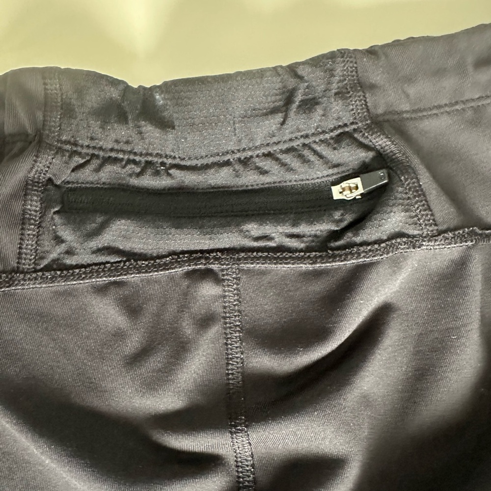 Champion Double Dry black capri leggings. Size Large - Picture 6 of 6